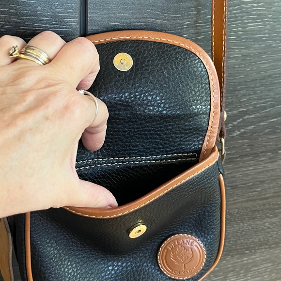 EUC  Delane Canada Pebbled Leather Black & Caramel Leather Crossbody Bag - Picture 4 of 13